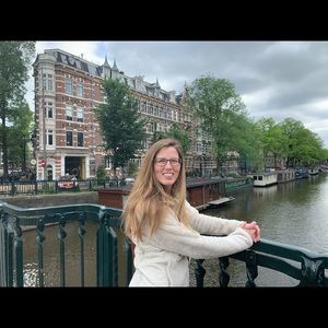 Meet your Posher, Kerri